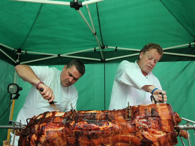 Hire a pig roast from the experts